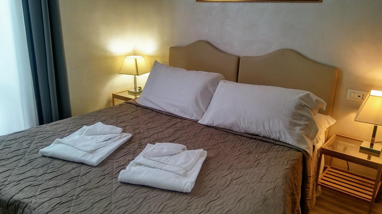 Amoroma Domus Bed and Breakfast Esterno foto